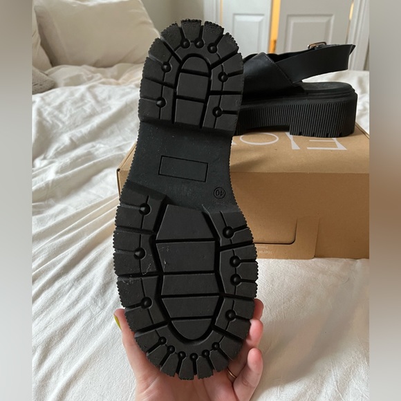 Lolita Platform Sandals in Black - Picture 6 of 6